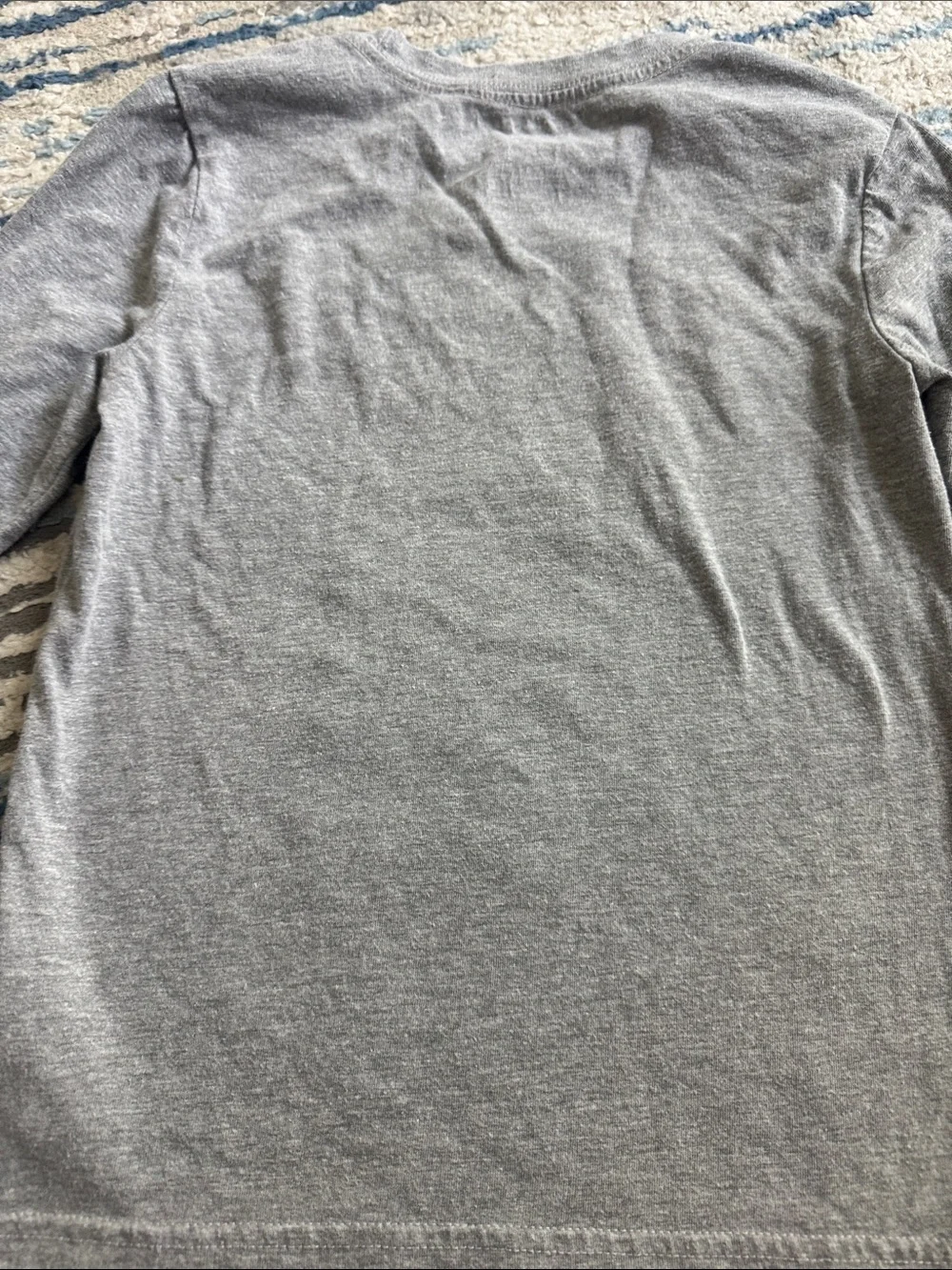 Tommy Bahama long sleeve grey hiking bear t-shirt size 5/6